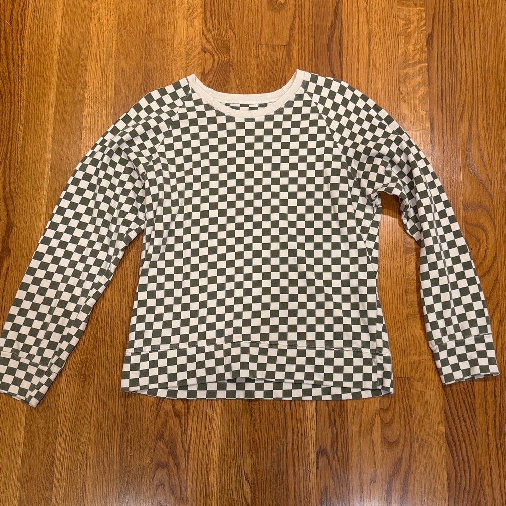Checkered Long Sleeve crewneck
